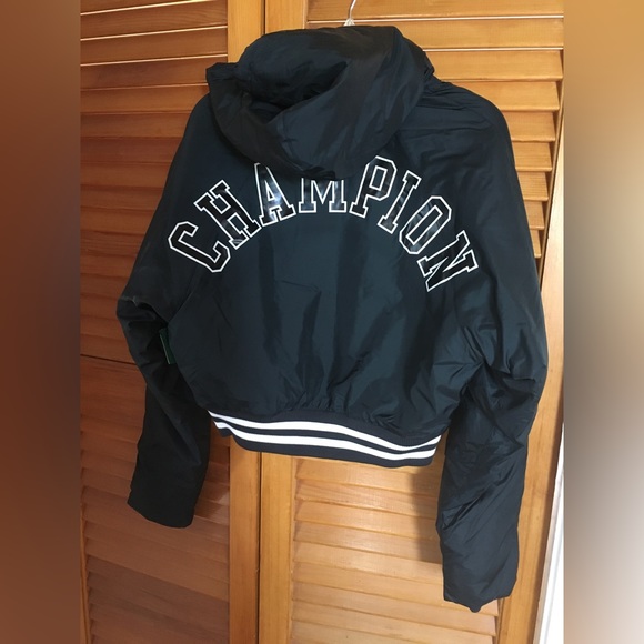 Champion puffer hooded jacket NWT - Picture 9 of 10